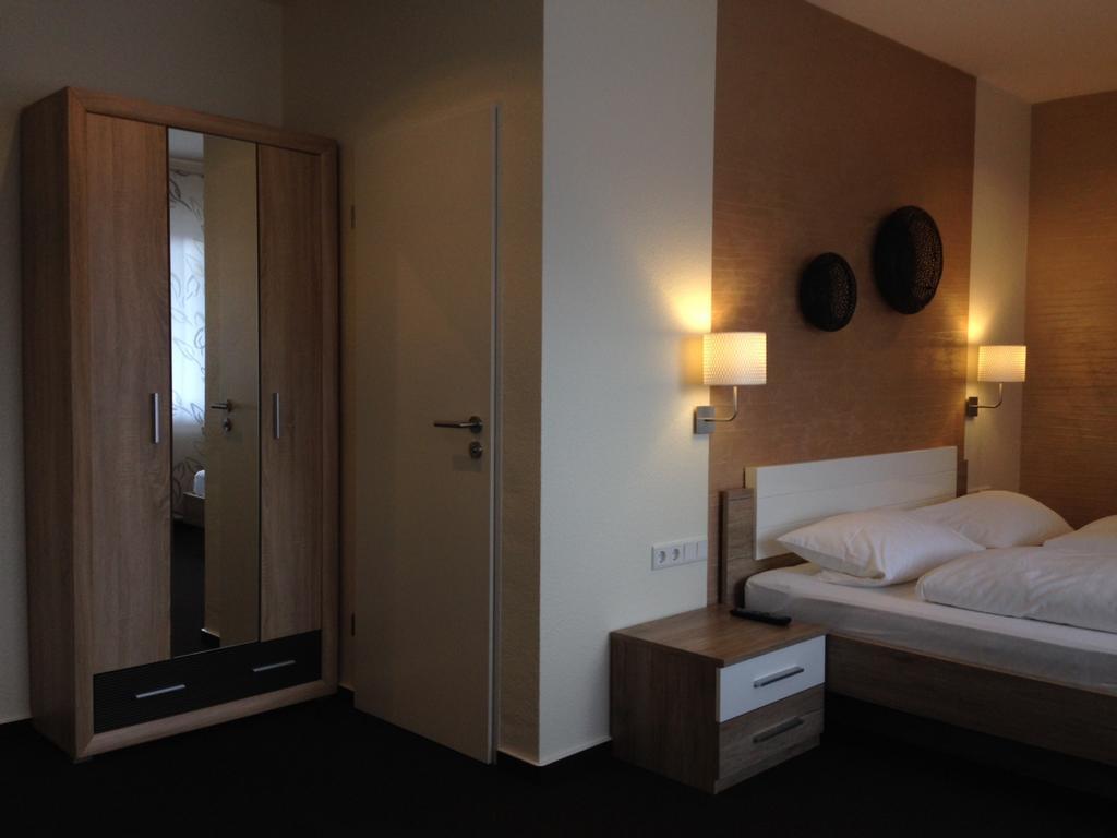 Hotel Van Lendt Garni ดึลเมน ภายนอก รูปภาพ