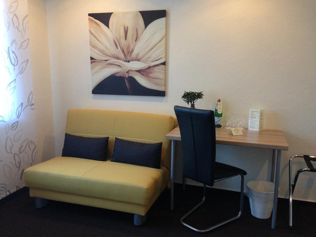 Hotel Van Lendt Garni ดึลเมน ภายนอก รูปภาพ