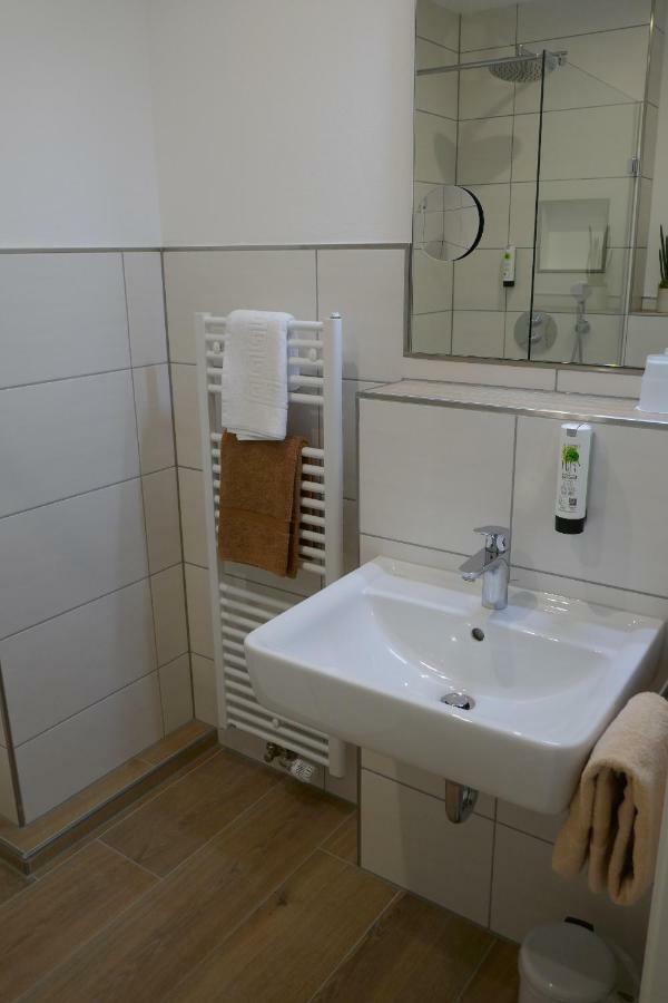 Hotel Van Lendt Garni ดึลเมน ภายนอก รูปภาพ
